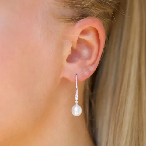 7 - 8 mm parel oorbellen in zilver