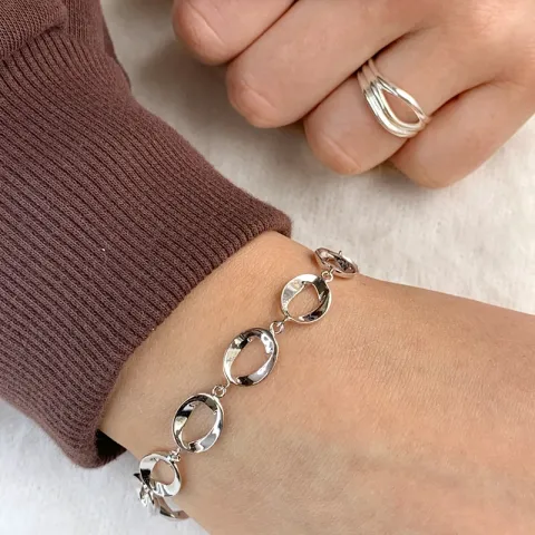 armband in zilver 18 cm plus 3 cm x 8,9 mm