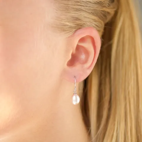 7-7,5 mm parel oorbellen in gerodineerd zilver