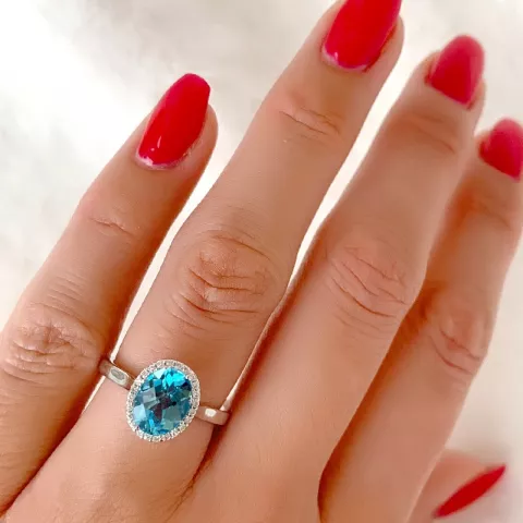 ovale topaas diamant ring in 14 karaat witgoud 3,00 ct 0,12 ct