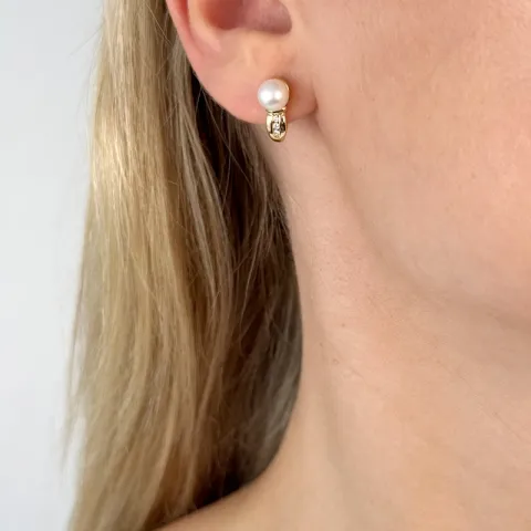 parel creool in 14 karaat goud met diamant
