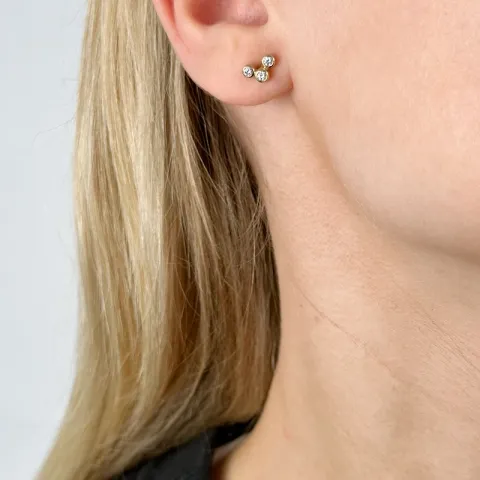 rond diamant oorsteker in 14 karaat goud met diamant 