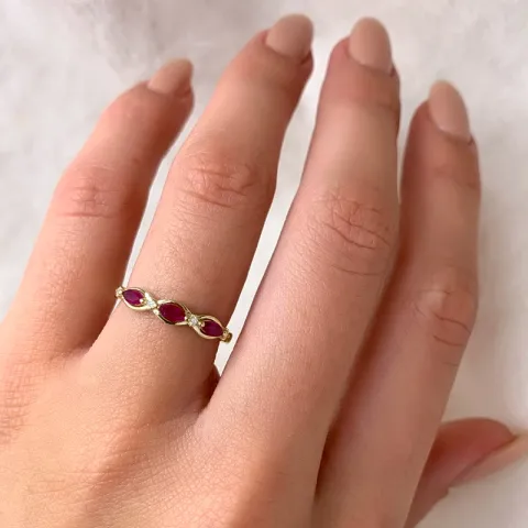 robijn ring in 14 karaat goud 0,032 ct