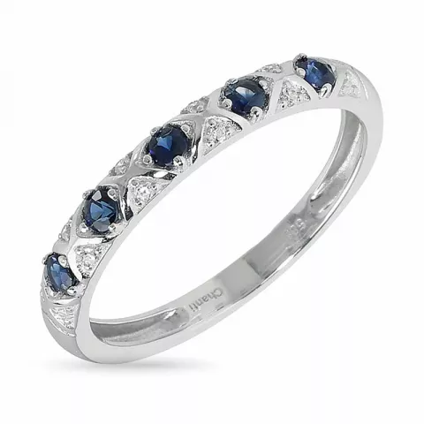 Smal blauwe saffier ring in 14 karaat witgoud