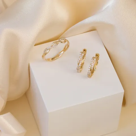 15 mm diamant creool in 14 karaat goud met diamant