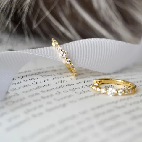 17 mm briljant creool in 14 karaat goud met diamant