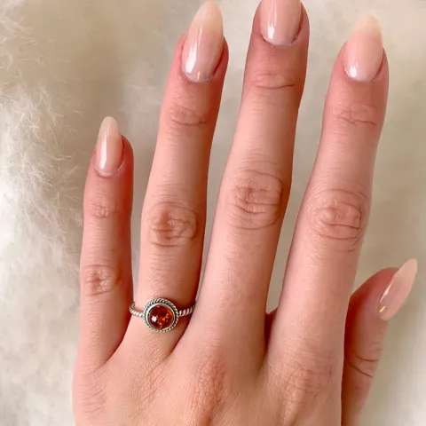 barnsteen ring in geoxideerd sterlingzilver