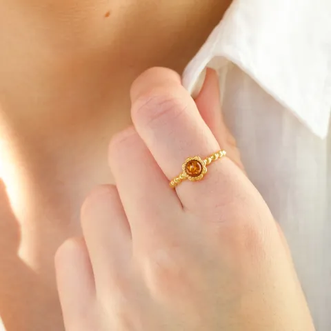 Smal bloem barnsteen ring in verguld sterlingzilver