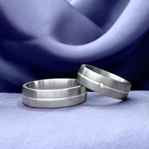 trouwringen in titanium en zilver