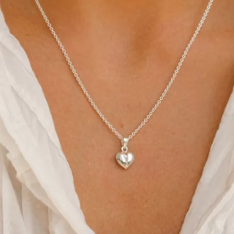9 x 11 mm hart ketting in zilver met hanger in zilver