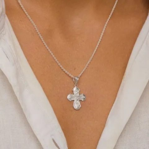 dagmarkruis ketting in zilver met hanger in zilver