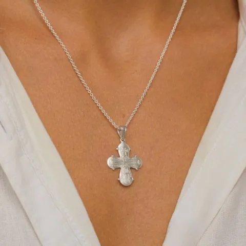 dagmarkruis ketting in zilver met hanger in zilver