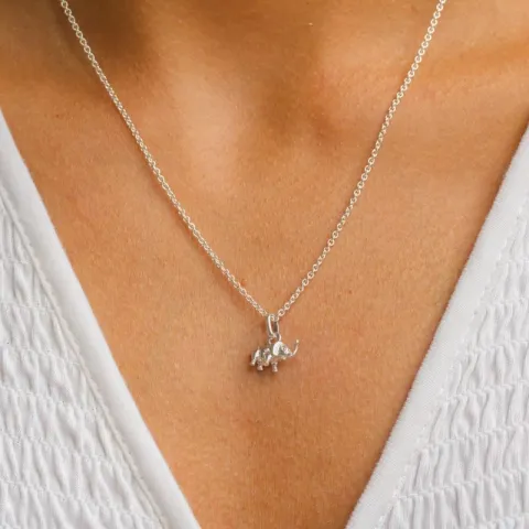 olifant ketting in zilver met hanger in zilver