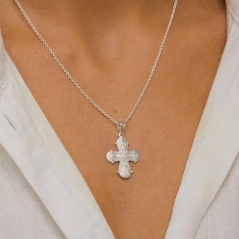 dagmarkruis ketting in zilver met hanger in zilver