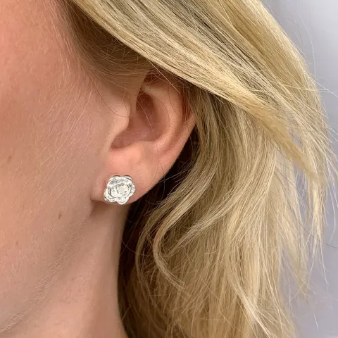 bloem oorsteker in zilver
