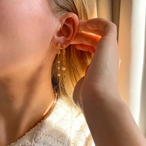 Hultquist Coralie white grande oorbellen in verguld sterlingzilver