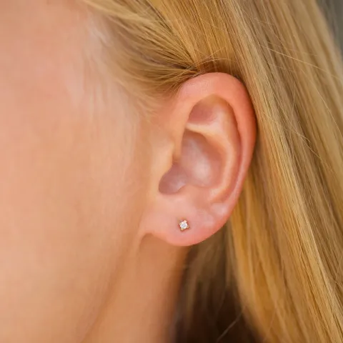 2 mm zirkoon oorsteker in 9 karaat goud met zirkoon