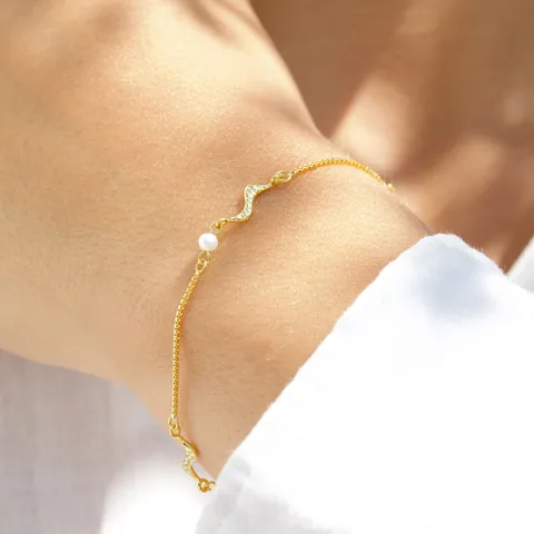 Nava Kaito parel armband in verguld sterlingzilver