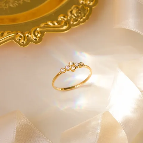 witte zirkoon gouden ring in 9 karaat goud