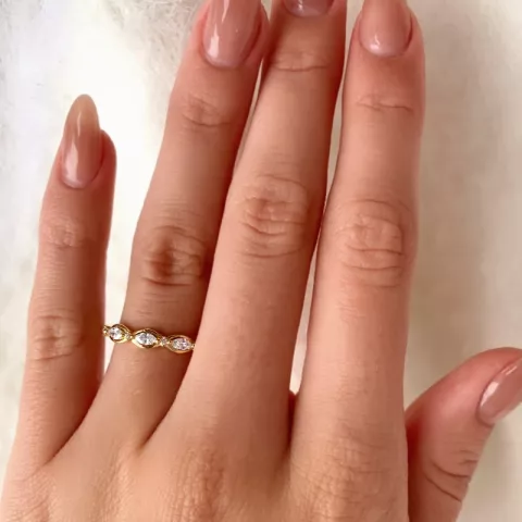 Eenvoudige witte zirkoon ring in 9 karaat goud
