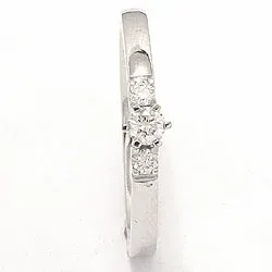 bestelde artikel -  diamant ring in 14 karaat witgoud 0,10 ct 0,08 ct