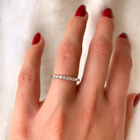 smal briljant ring in 14 karaat witgoud 0,207 ct