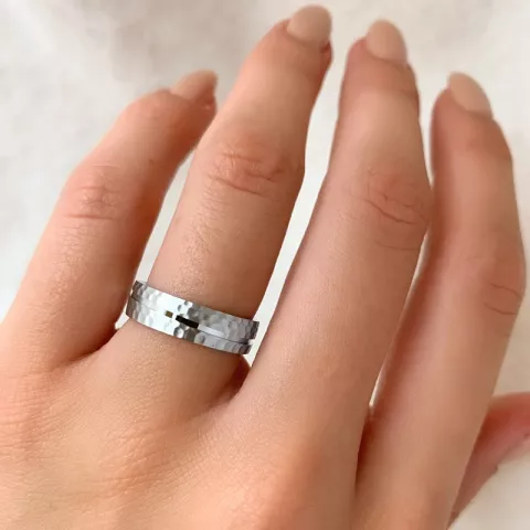 eenvoudige ring in gerodineerd zilver