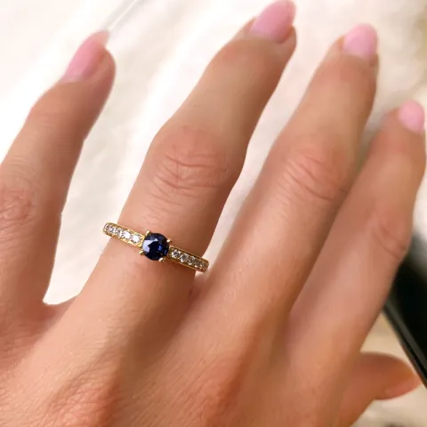 blauwe saffier ring in 14 karaat goud 0,20 ct