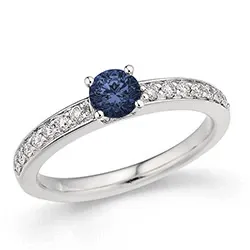 blauwe saffier diamant ring in 14 karaat witgoud 0,20 ct