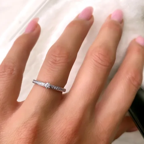 diamant ring in 14 karaat witgoud 0,09 ct 0,076 ct