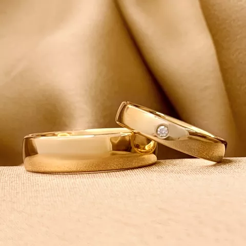 6 en 4 mm trouwringen in 9 karaat goud 0,03 ct - set