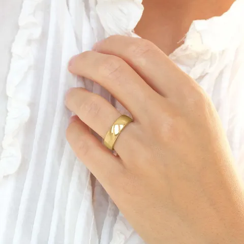 6 mm trouwring in 9 karaat goud