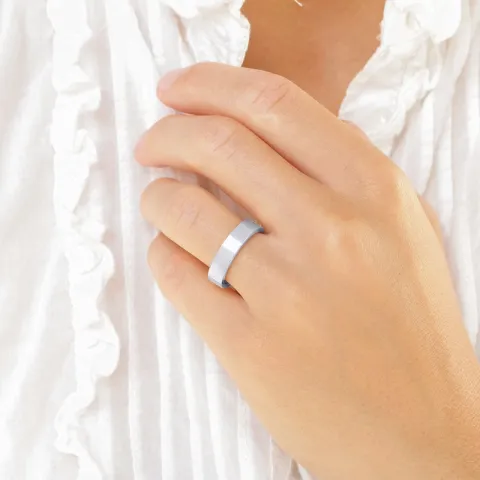 5 en 3 mm diamant trouwringen in 9 karaat witgoud - set