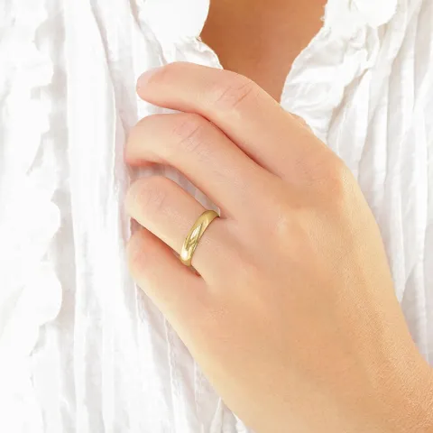 4 mm diamant trouwringen in 14 karaat goud 0,03 ct - set