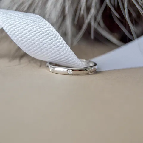 diamant ring in 9 karaat witgoud 0,12 ct