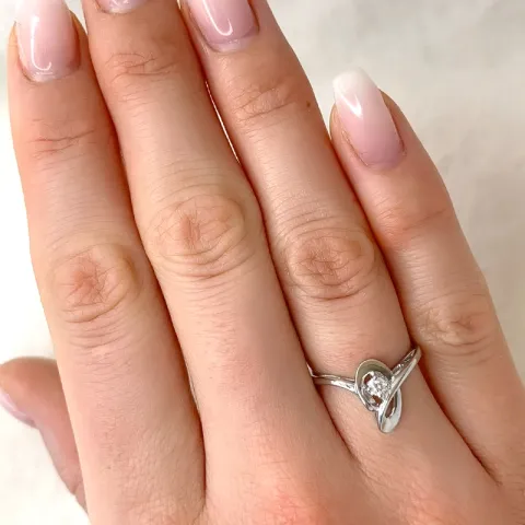 abstract diamant ring in 9 karaat witgoud 0,07 ct