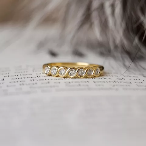 Diamant ring in 9 karaat goud-en witgoud 0,04 ct