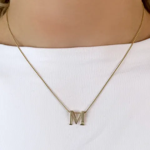 Letter m diamant hanger in 9 caraat goud 0,01 ct