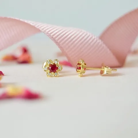 Bloem robijn diamant oorbellen in 9 karaat goud met diamanten en robijnen