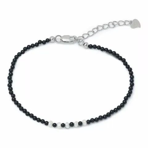 zwart armband met onyx en 5 zoetwaterparel.