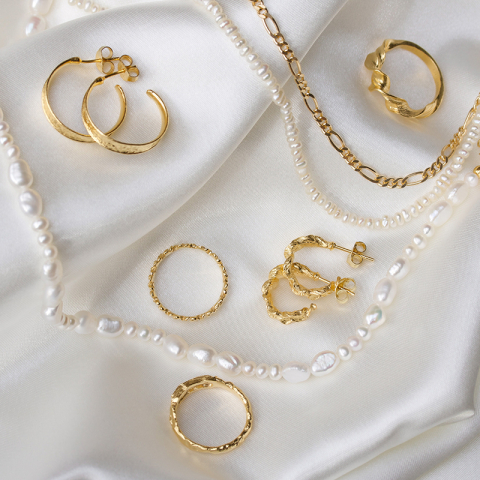 Verschillende maten ketting met zoetwaterparel