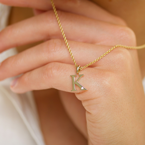 letter k diamant hanger in 9 caraat goud 0,01 ct