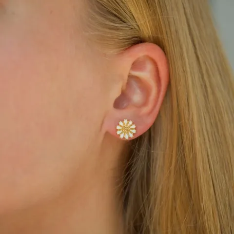 10 mm margriet oorbellen in verguld sterlingzilver