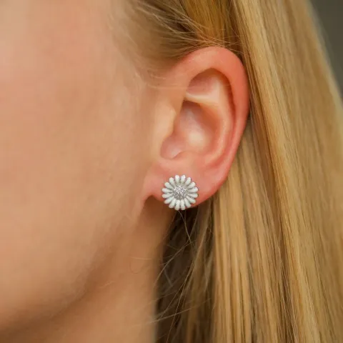 10 - 11 mm margriet oorsteker in gerodineerd zilver - Matilda