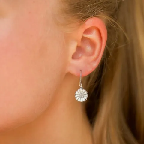 12 mm margriet oorbellen in gerodineerd zilver - Marie