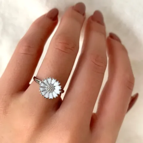 12 mm margriet ring in gerodineerd zilver