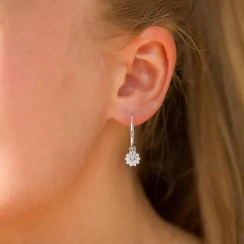 18 mm margriet creool in zilver - Maggie