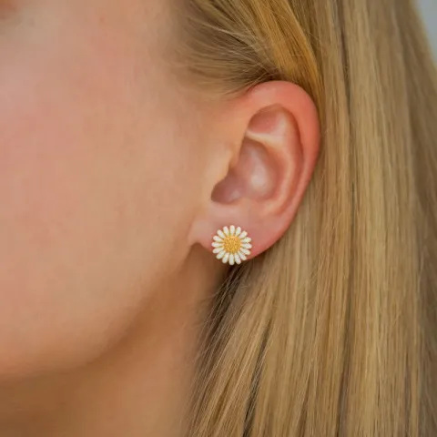 11 mm margriet witte oorsteker in verguld zilver - Matilda