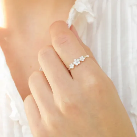 margriet witte ring in zilver - Majse