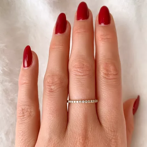 eenvoudige diamant mémoire ring in 14 karaat goud 0,25 ct